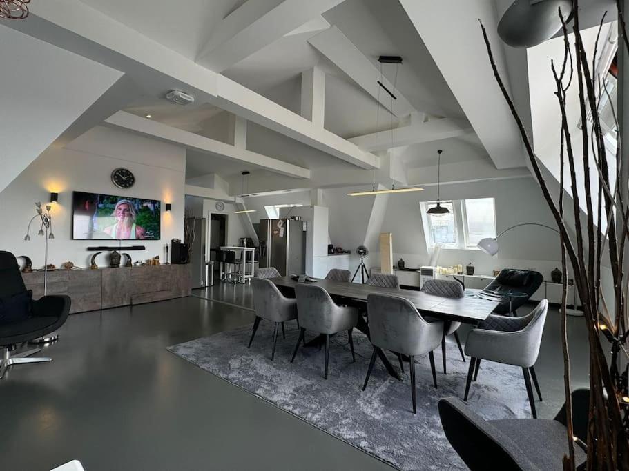 6 Zimmer Maisonette-Penthouse Pool Dachterrasse Luxus München Eksteriør bilde
